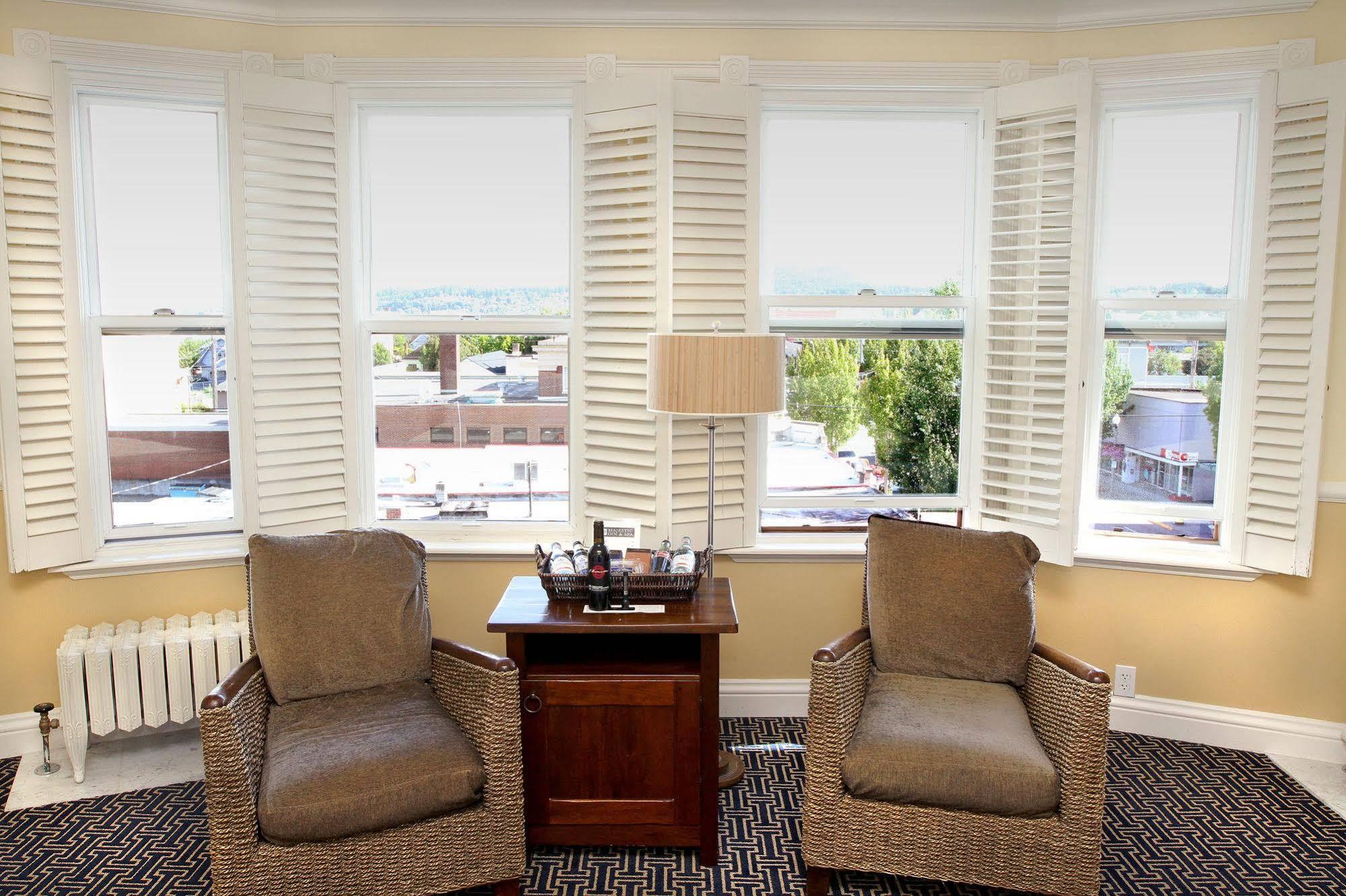 Majestic And Hotel Anacortes