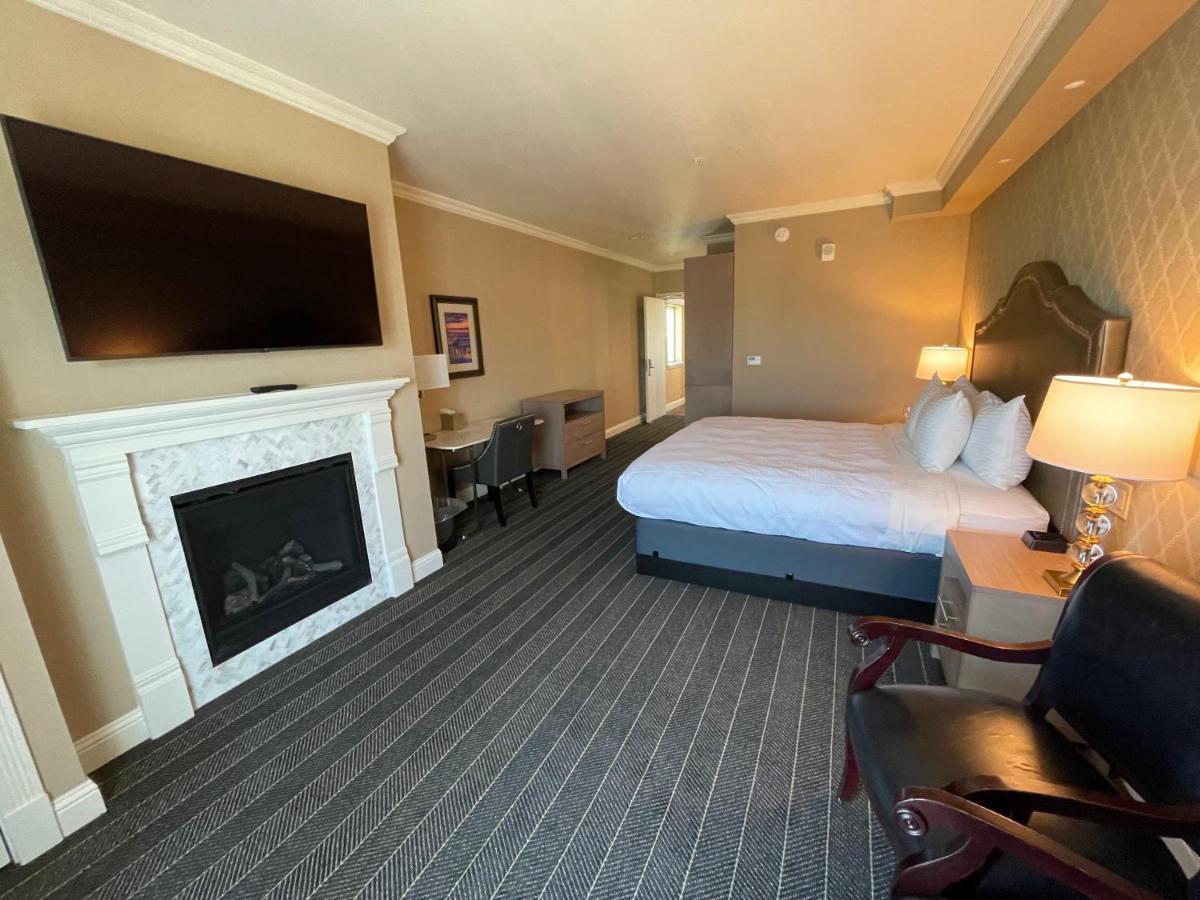 Majestic And Hotel Anacortes