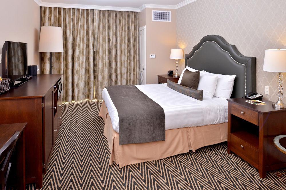 Majestic And Hotel Anacortes